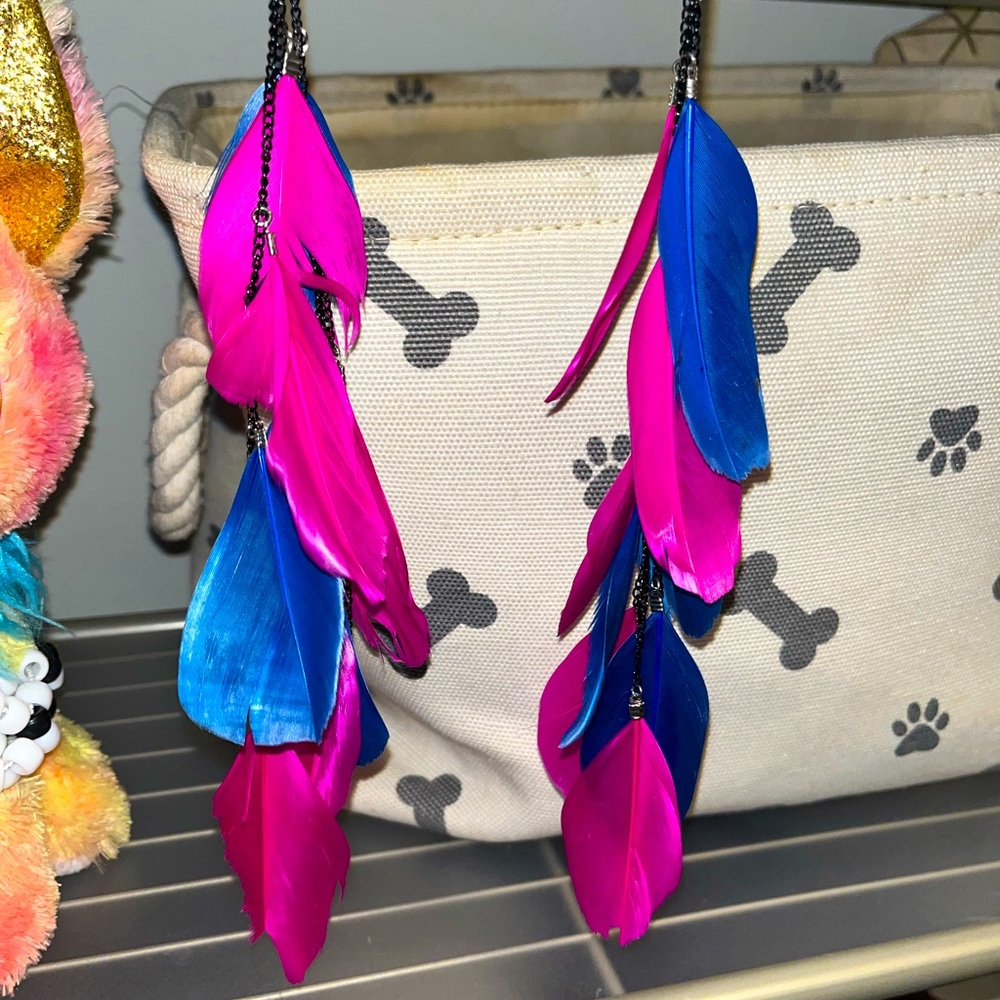 Bright FEATHERY funky EARINGS🌈🕺🏽🪶🪩